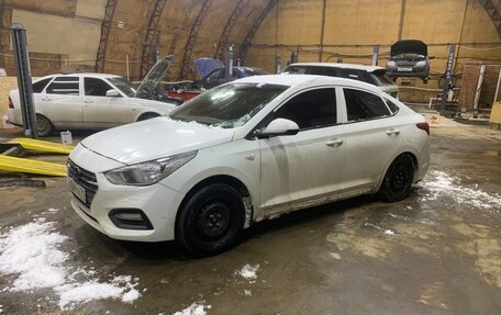 Hyundai Solaris II рестайлинг, 2019 год, 670 000 рублей, 4 фотография