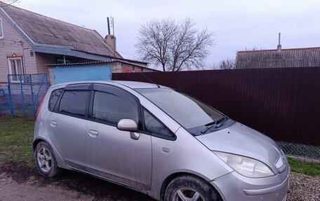 Mitsubishi Colt VI рестайлинг, 2002 год, 285 000 рублей, 2 фотография