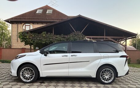 Toyota Sienna, 2023 год, 6 800 000 рублей, 5 фотография