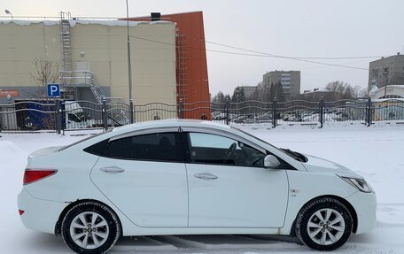 Hyundai Solaris II рестайлинг, 2012 год, 780 000 рублей, 2 фотография