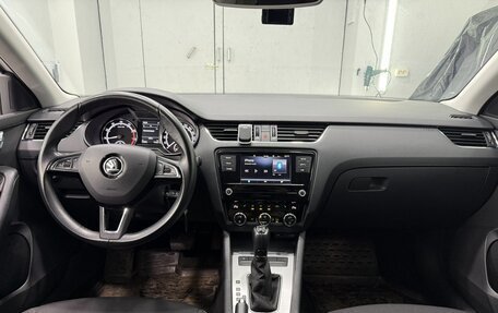 Skoda Octavia, 2017 год, 1 800 000 рублей, 4 фотография