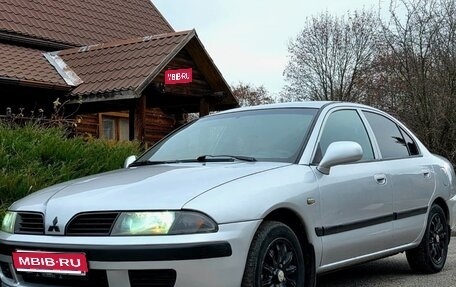 Mitsubishi Carisma I, 2001 год, 385 000 рублей, 1 фотография