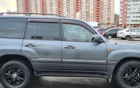 Toyota Land Cruiser 100 рестайлинг 2, 2006 год, 2 000 000 рублей, 6 фотография