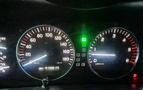 Toyota Land Cruiser 100 рестайлинг 2, 2006 год, 2 000 000 рублей, 13 фотография