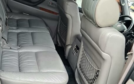 Toyota Land Cruiser 100 рестайлинг 2, 2006 год, 2 000 000 рублей, 20 фотография