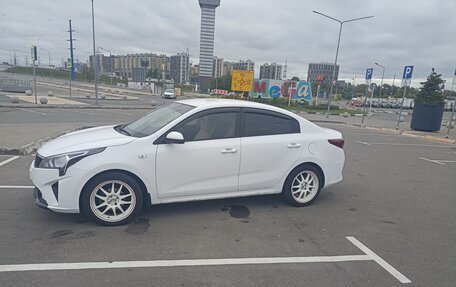 KIA Rio IV, 2022 год, 1 300 000 рублей, 3 фотография