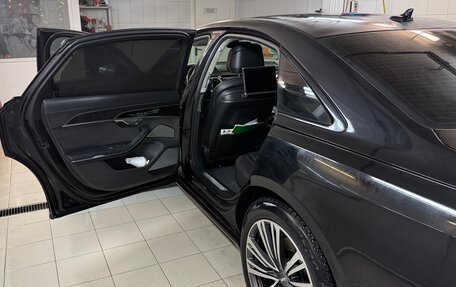 Audi A8, 2018 год, 5 500 000 рублей, 11 фотография