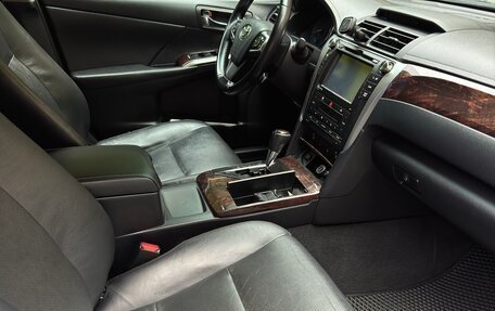 Toyota Camry, 2014 год, 1 900 000 рублей, 11 фотография