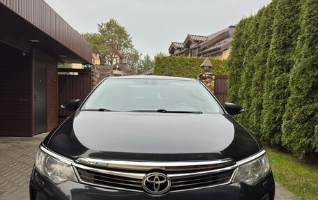 Toyota Camry, 2014 год, 1 900 000 рублей, 10 фотография