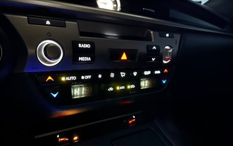 Lexus ES VII, 2017 год, 3 250 000 рублей, 23 фотография