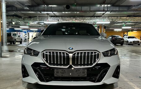 BMW 5 серия, 2024 год, 8 880 000 рублей, 2 фотография