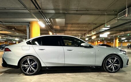 BMW 5 серия, 2024 год, 8 880 000 рублей, 6 фотография