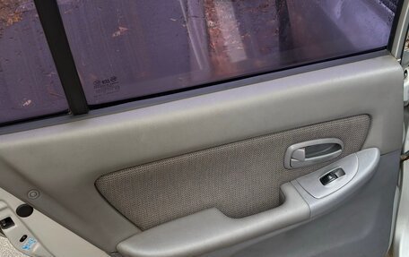 Hyundai Elantra III, 2004 год, 300 000 рублей, 13 фотография