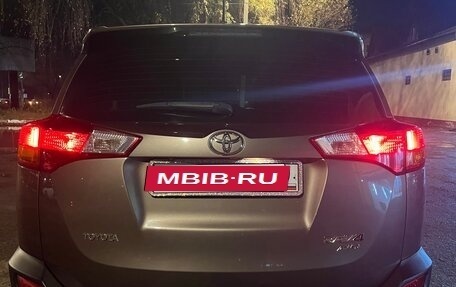 Toyota RAV4, 2013 год, 1 650 000 рублей, 4 фотография