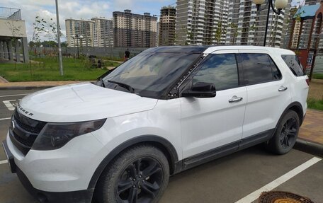 Ford Explorer VI, 2013 год, 1 600 000 рублей, 5 фотография