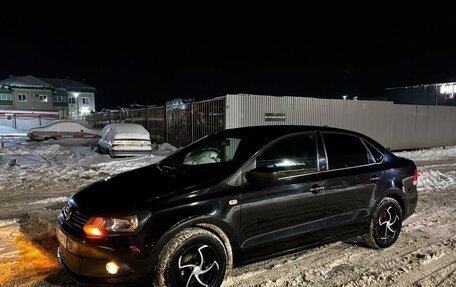 Volkswagen Polo VI (EU Market), 2011 год, 750 000 рублей, 2 фотография