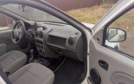 Renault Logan I, 2009 год, 300 000 рублей, 2 фотография