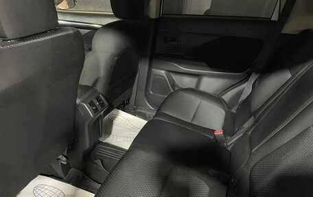 Mitsubishi Outlander III рестайлинг 3, 2019 год, 2 150 000 рублей, 8 фотография