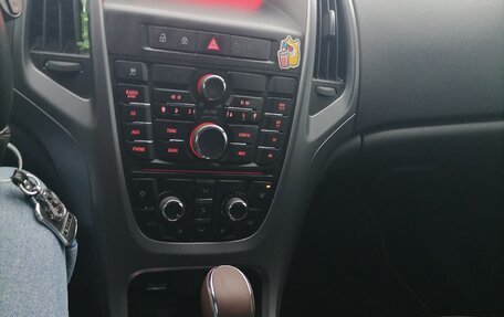 Opel Astra J, 2014 год, 840 000 рублей, 11 фотография