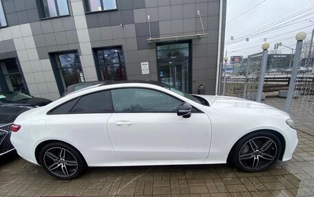 Mercedes-Benz E-Класс, 2019 год, 4 600 000 рублей, 6 фотография