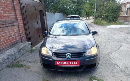 Volkswagen Golf V, 2004 год, 450 000 рублей, 6 фотография