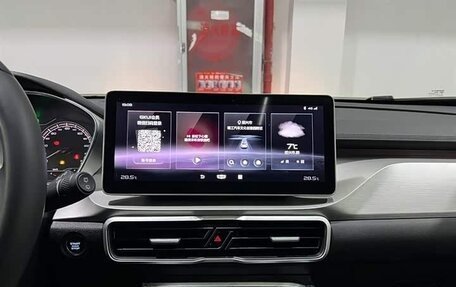 Geely Coolray I, 2022 год, 1 850 000 рублей, 10 фотография