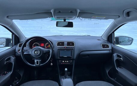 Volkswagen Polo VI (EU Market), 2012 год, 800 000 рублей, 19 фотография