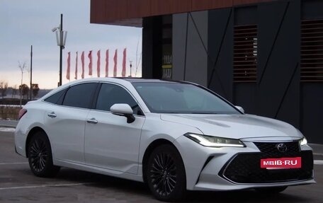 Toyota Avalon, 2022 год, 3 500 000 рублей, 2 фотография