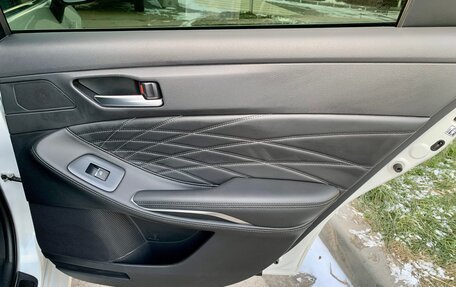 Toyota Avalon, 2022 год, 3 500 000 рублей, 17 фотография