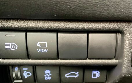 Toyota Avalon, 2022 год, 3 500 000 рублей, 28 фотография