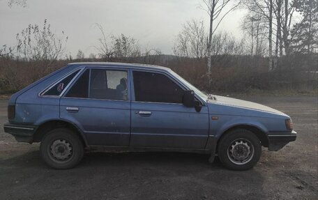 Mazda 323, 1987 год, 35 000 рублей, 3 фотография