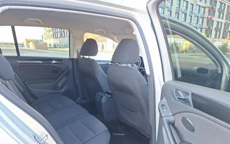 Volkswagen Golf VI, 2012 год, 999 999 рублей, 3 фотография