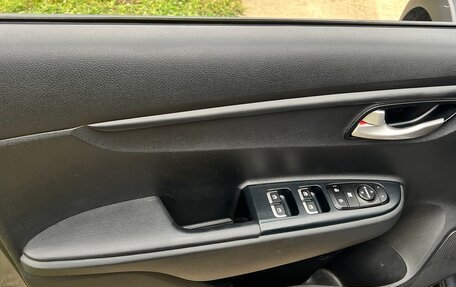 KIA Rio IV, 2019 год, 1 635 000 рублей, 13 фотография