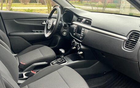 KIA Rio IV, 2019 год, 1 635 000 рублей, 15 фотография