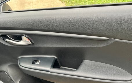 KIA Rio IV, 2019 год, 1 635 000 рублей, 20 фотография