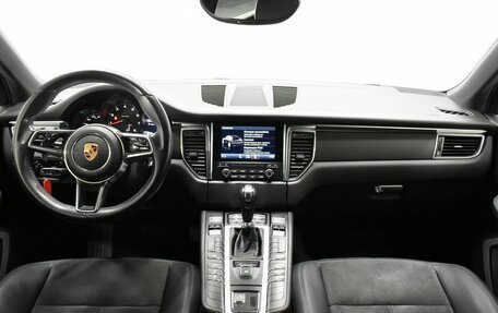 Porsche Macan I рестайлинг, 2018 год, 3 390 000 рублей, 14 фотография