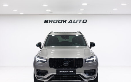 Volvo XC90 II рестайлинг, 2021 год, 4 890 000 рублей, 2 фотография