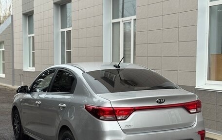 KIA Rio IV, 2017 год, 1 350 000 рублей, 4 фотография