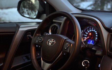 Toyota RAV4, 2014 год, 2 290 000 рублей, 14 фотография