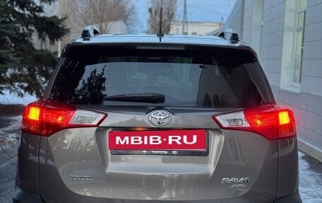 Toyota RAV4, 2014 год, 2 290 000 рублей, 5 фотография