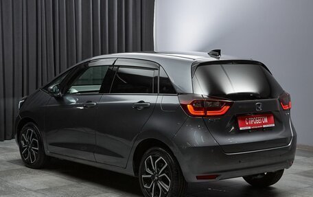 Honda Fit, 2020 год, 1 750 000 рублей, 6 фотография