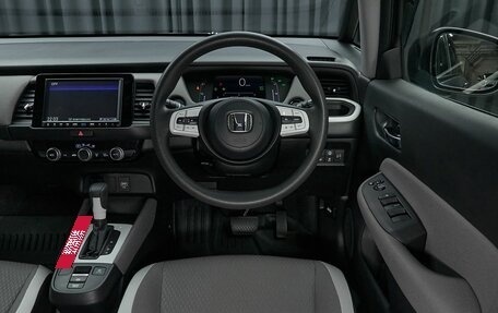 Honda Fit, 2020 год, 1 750 000 рублей, 8 фотография