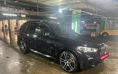 BMW X5, 2019 год, 6 500 000 рублей, 2 фотография