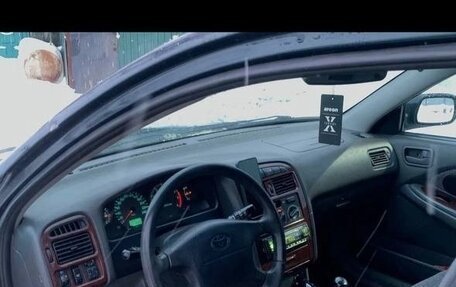 Toyota Avensis III рестайлинг, 1998 год, 249 000 рублей, 4 фотография