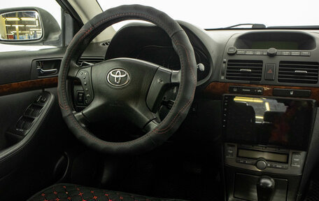 Toyota Avensis III рестайлинг, 2004 год, 599 000 рублей, 10 фотография