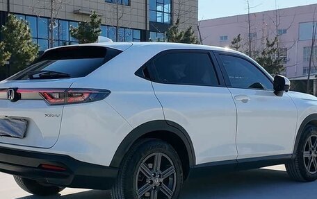 Honda Vezel, 2022 год, 1 850 000 рублей, 4 фотография