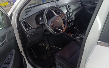 Hyundai Tucson III, 2017 год, 1 735 000 рублей, 6 фотография