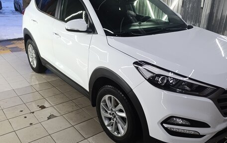 Hyundai Tucson III, 2017 год, 1 735 000 рублей, 2 фотография