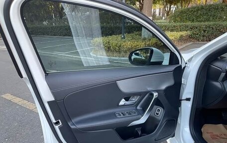 Mercedes-Benz A-Класс, 2022 год, 2 100 000 рублей, 7 фотография