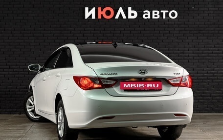 Hyundai Sonata VI, 2011 год, 990 000 рублей, 7 фотография